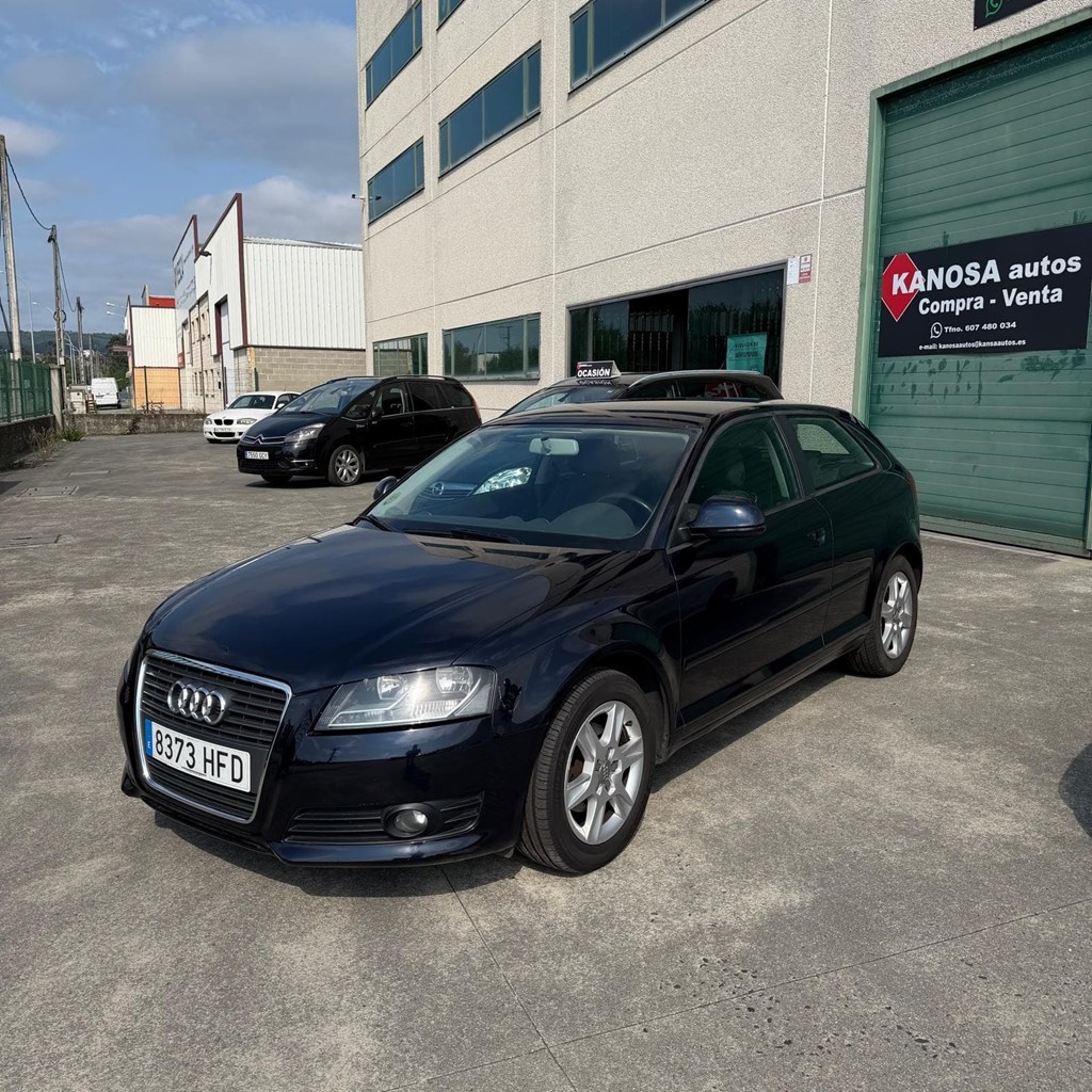 Foto 3 AUDI A3 1,6TDI 105cV 3 puertas