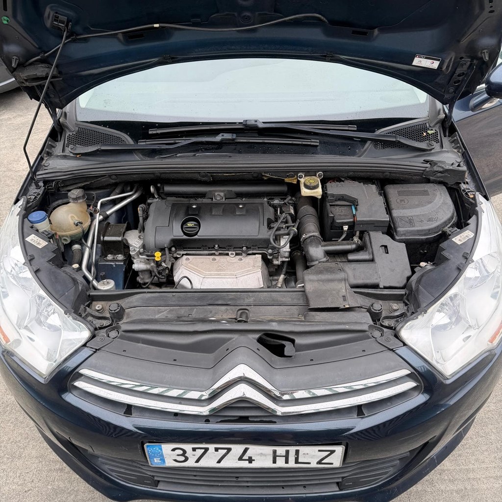 Foto 9 CIKTROEN C4 1,6VTI 120cV 5p