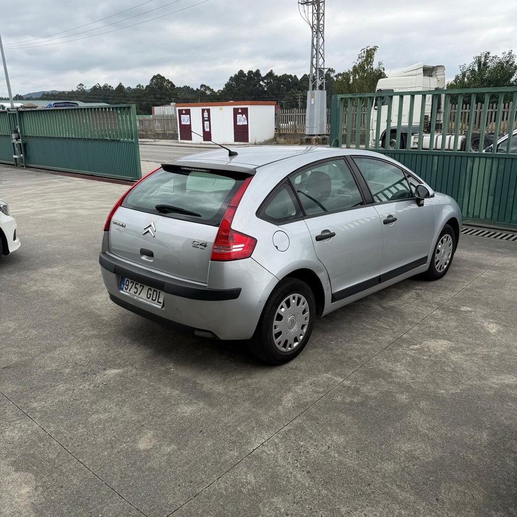 Foto 5 CITROEN C4 1,6HDI 90cV 5puertas