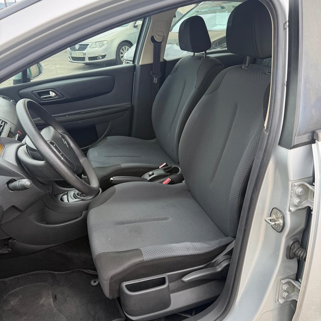 Foto 7 CITROEN C4 1,6HDI 90cV 5puertas