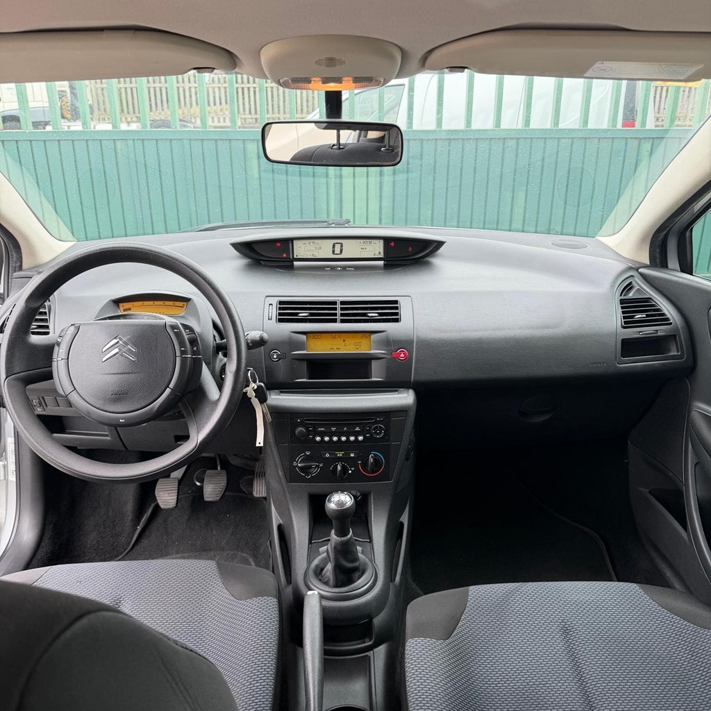 Foto 9 CITROEN C4 1,6HDI 90cV 5puertas