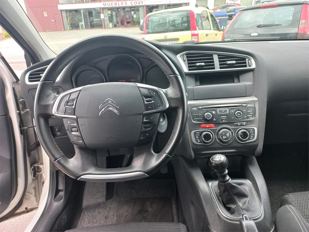 Foto 7 CITROEN C4 eHDI 115CV 6vel. 5puertas