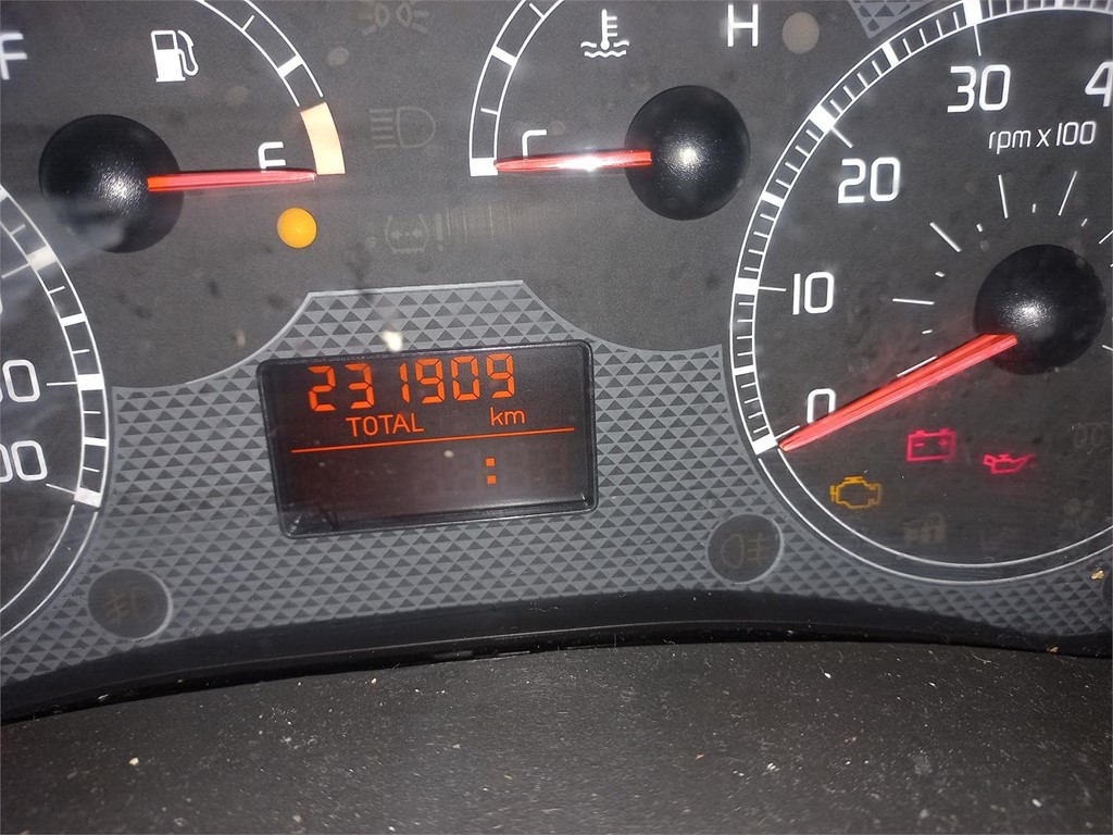 Foto 8 FIAT PANDA 1,2 60cv 5p