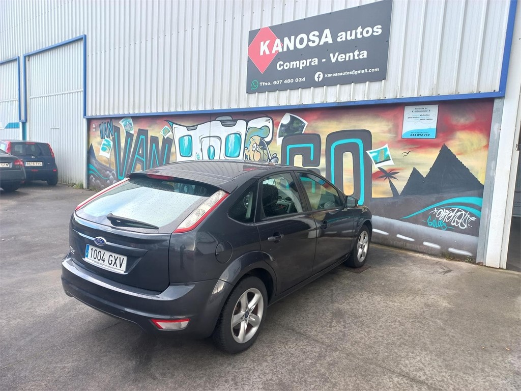 Foto 3 FORD FOCUS 1,6TDci 110cv 5p