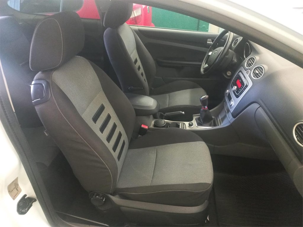 Foto 9 FORD FOCUS 1,6TDci 90cv 3 puertas