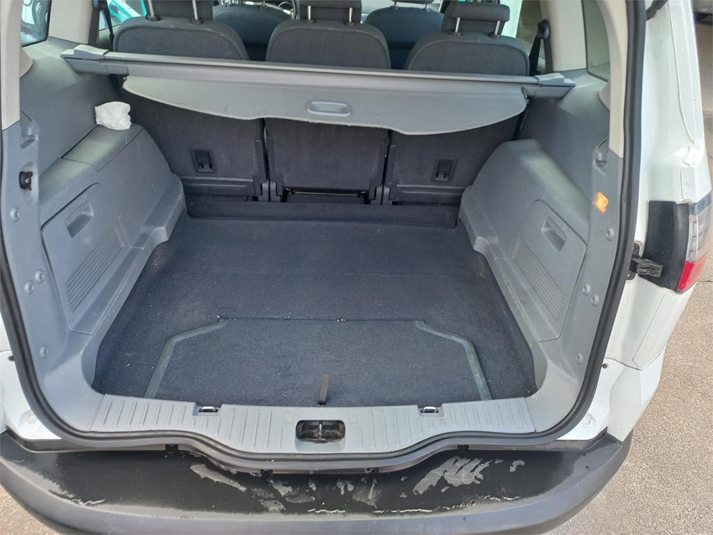Foto 11 FORD SMAX 1,8TDci 125cv 6velocidades