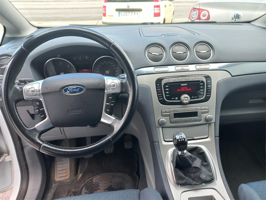 Foto 7 FORD SMAX 1,8TDci 125cv 6velocidades