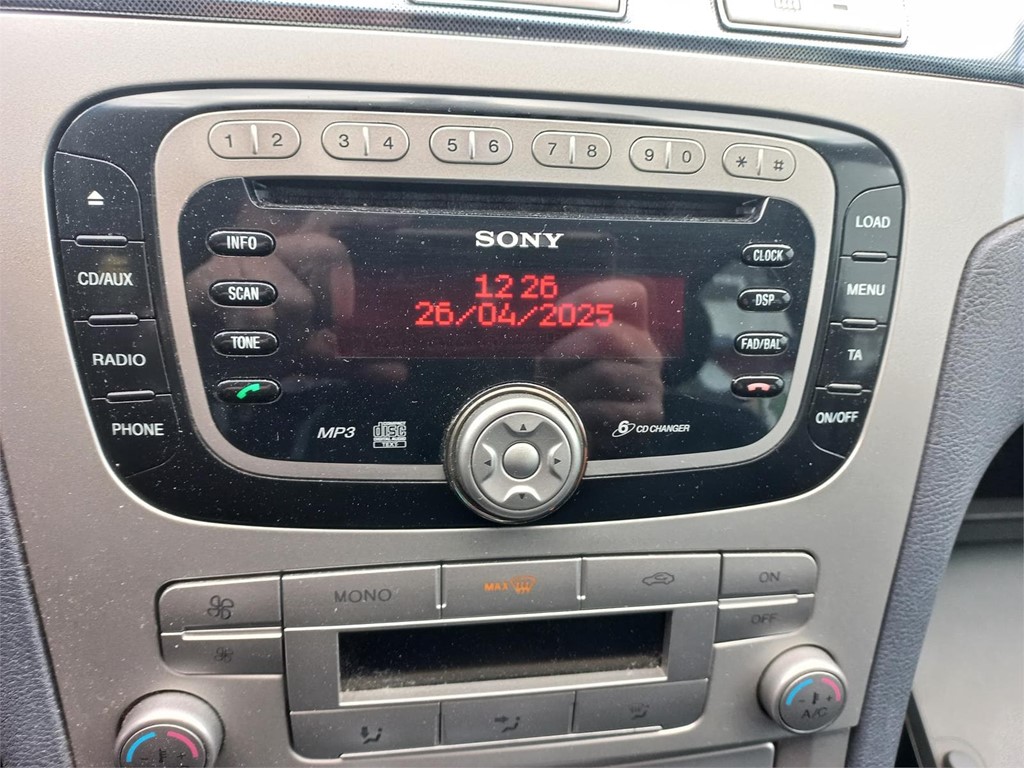 Foto 9 FORD SMAX 1,8TDci 125cv 6velocidades