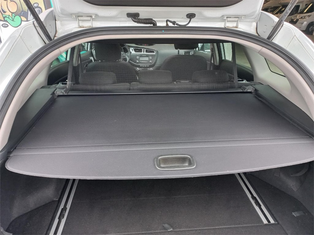 Foto 9 KIA CEED SW 1,6CRdi 128cv Drive