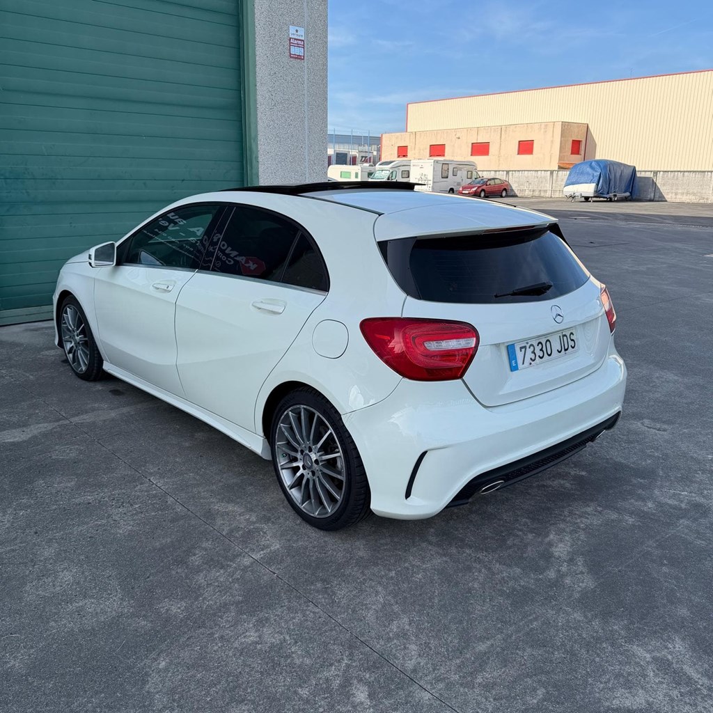 Foto 6 MERCEDES A 180d AMG LINE
