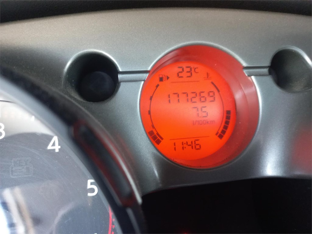 Foto 8 NISSAN QASHQAI 2,OdCI 150CV 6 VEL. Tekna