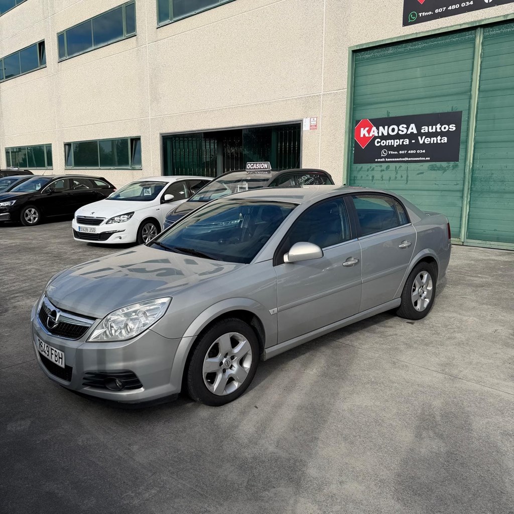 Foto 3 OPEL VECTRA 1,9CDti 150cv AUTOMATICO 4p