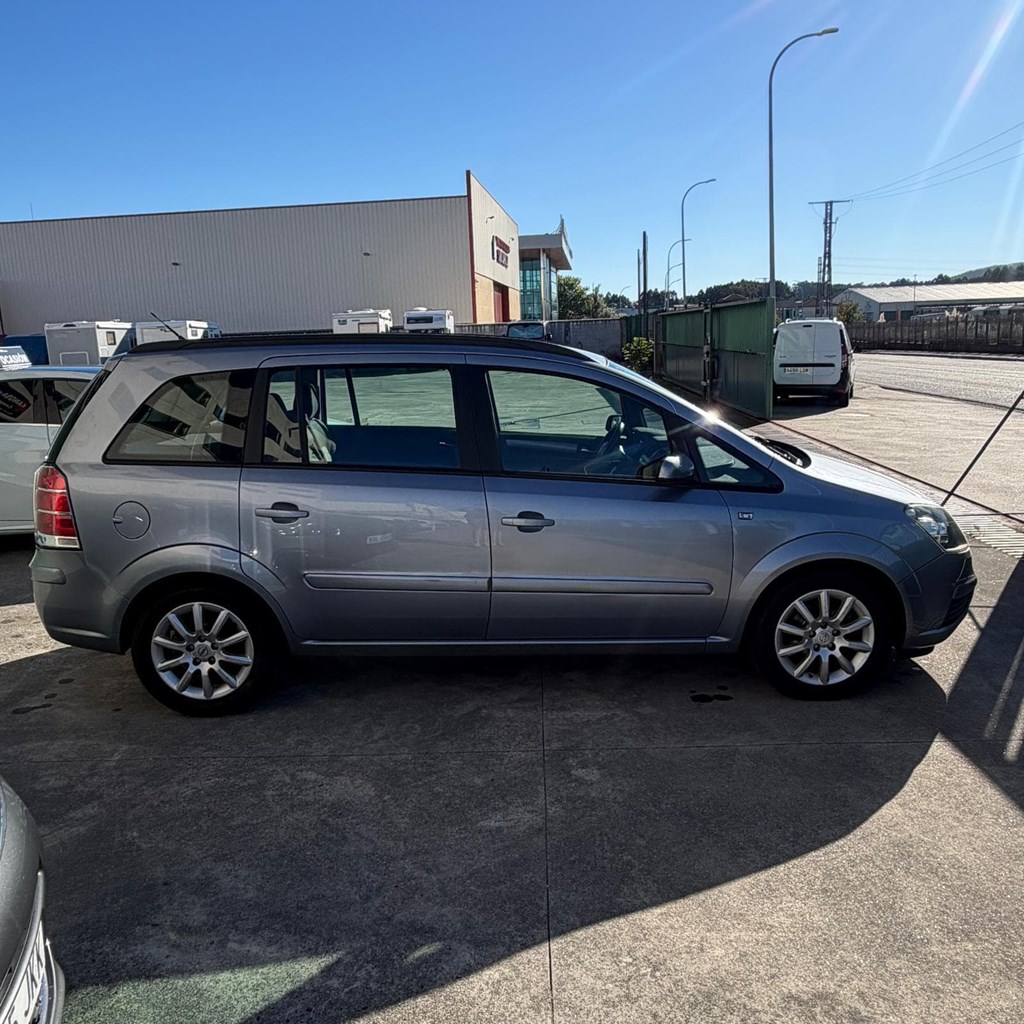 Foto 5 OPEL ZAFIRA 1,6-16v 105 cv 7 plazas