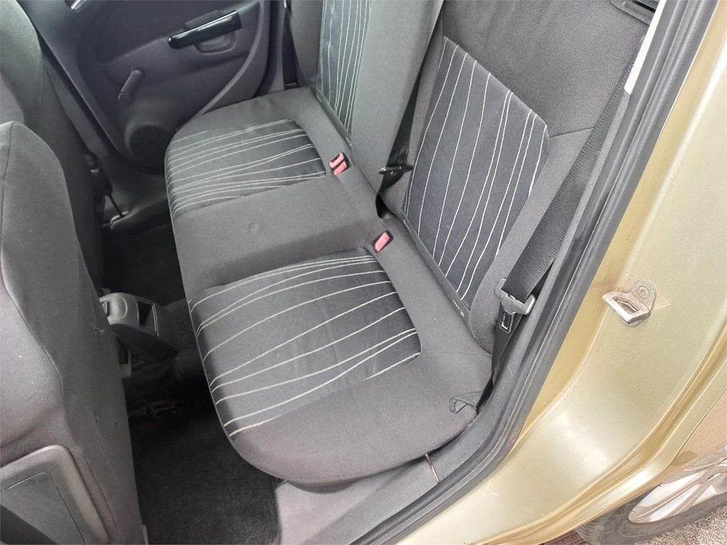 Foto 6 PEUGEOT 2008 1,6HDI 100cv ALLURE