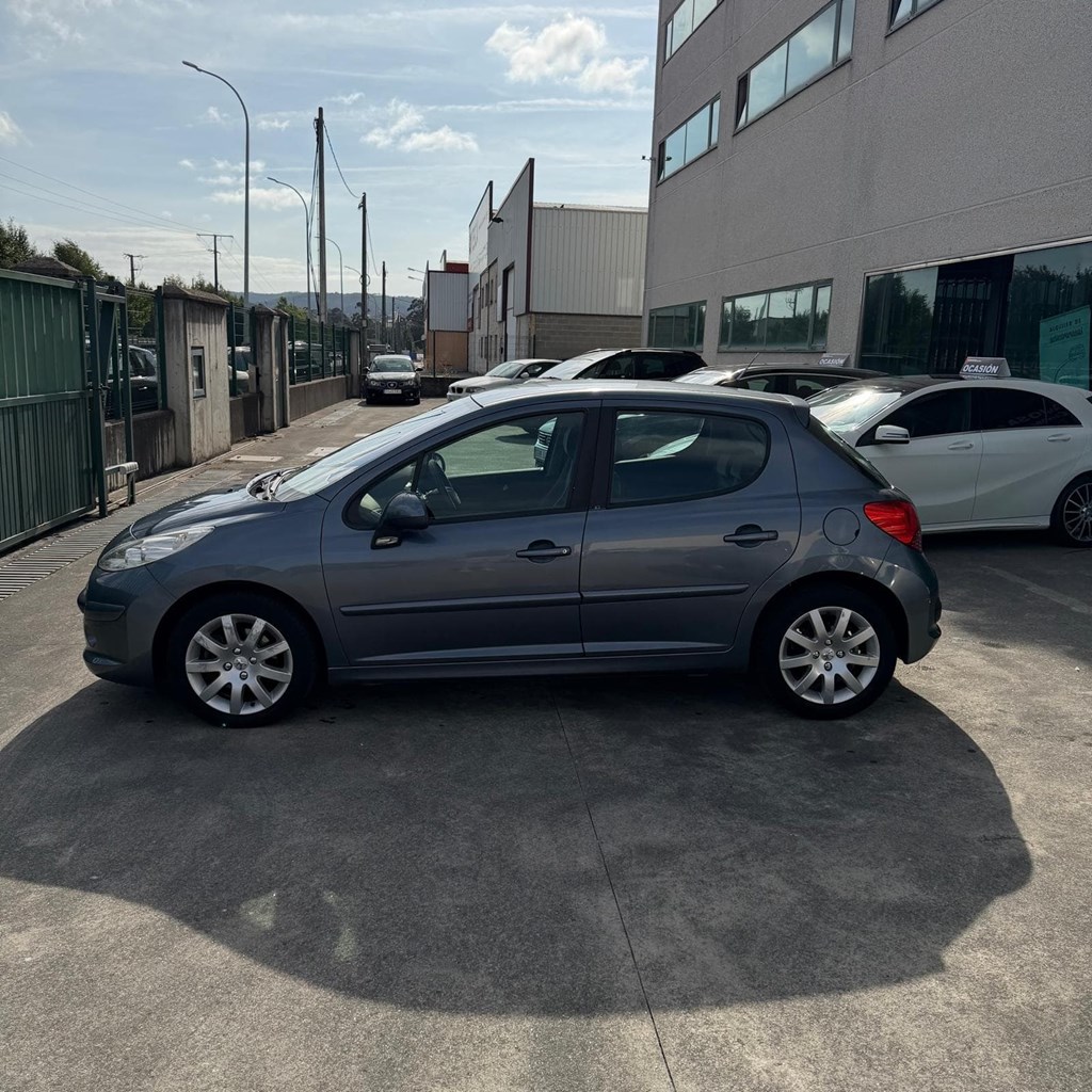 Foto 4 PEUGEOT 207 1,6HDI 110 5p