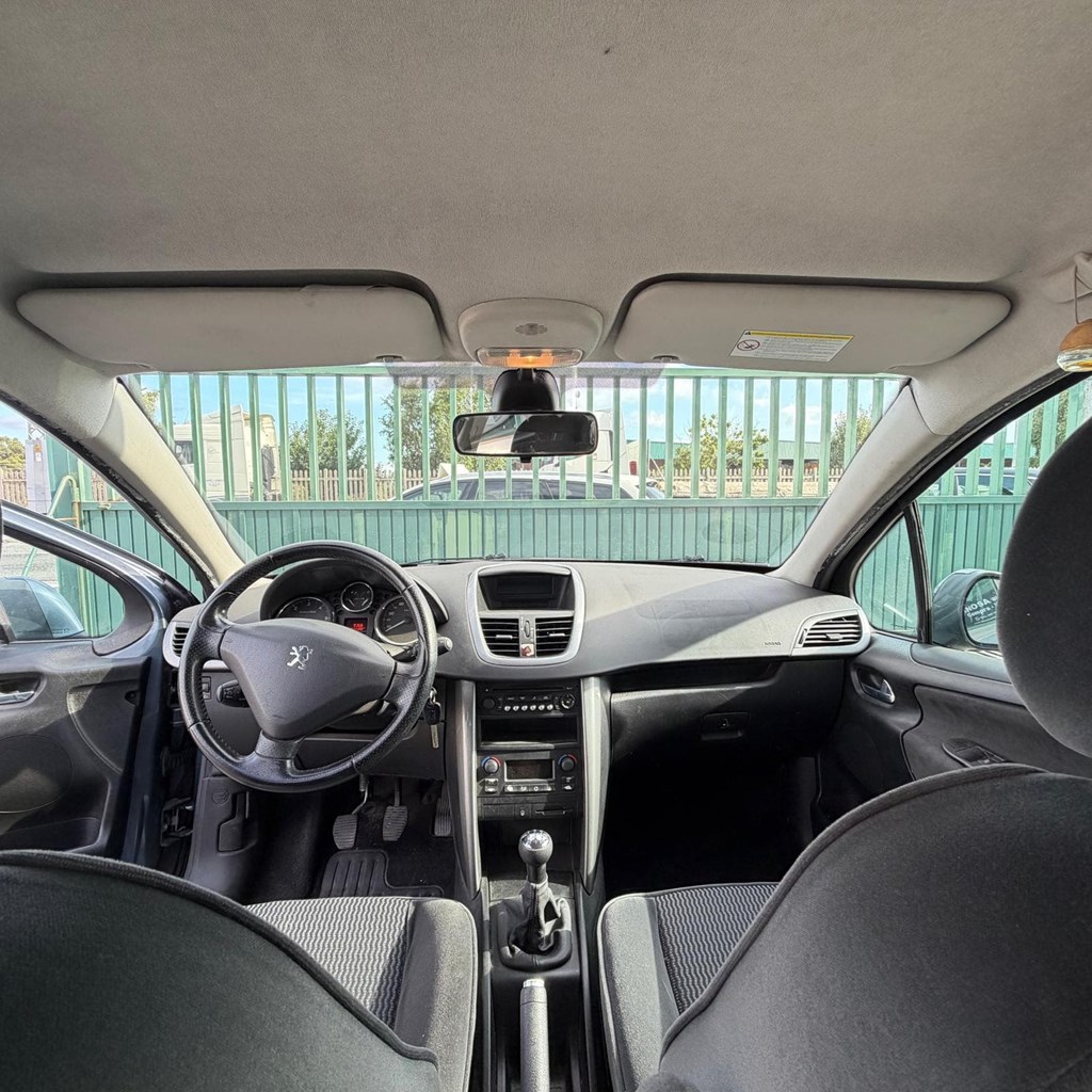 Foto 9 PEUGEOT 207 1,6HDIN 110 5p