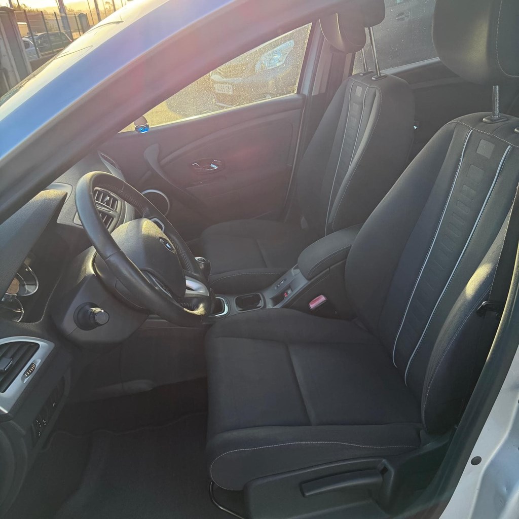 Foto 10 RENAULT MEGANE 1,5dCI 110 Sport Tourer