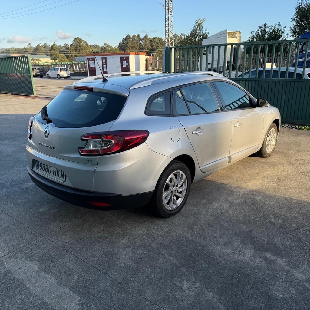 Foto 8 RENAULT MEGANE 1,5dCI 110 Sport Tourer