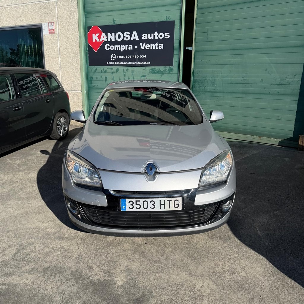 Foto 3 RENAULT MEGANE 1,5dCI 90cv 5p
