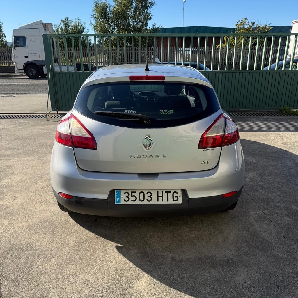 Foto 7 RENAULT MEGANE 1,5dCI 90cv 5p