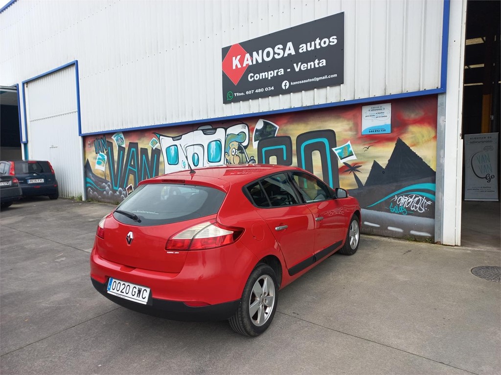 Foto 4 RENAULT MEGANE 3  1,5 dCI 110cv 6Vel. Dynamic