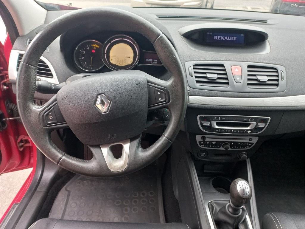 Foto 7 RENAULT MEGANE 3  1,5 dCI 110cv 6Vel. Dynamic