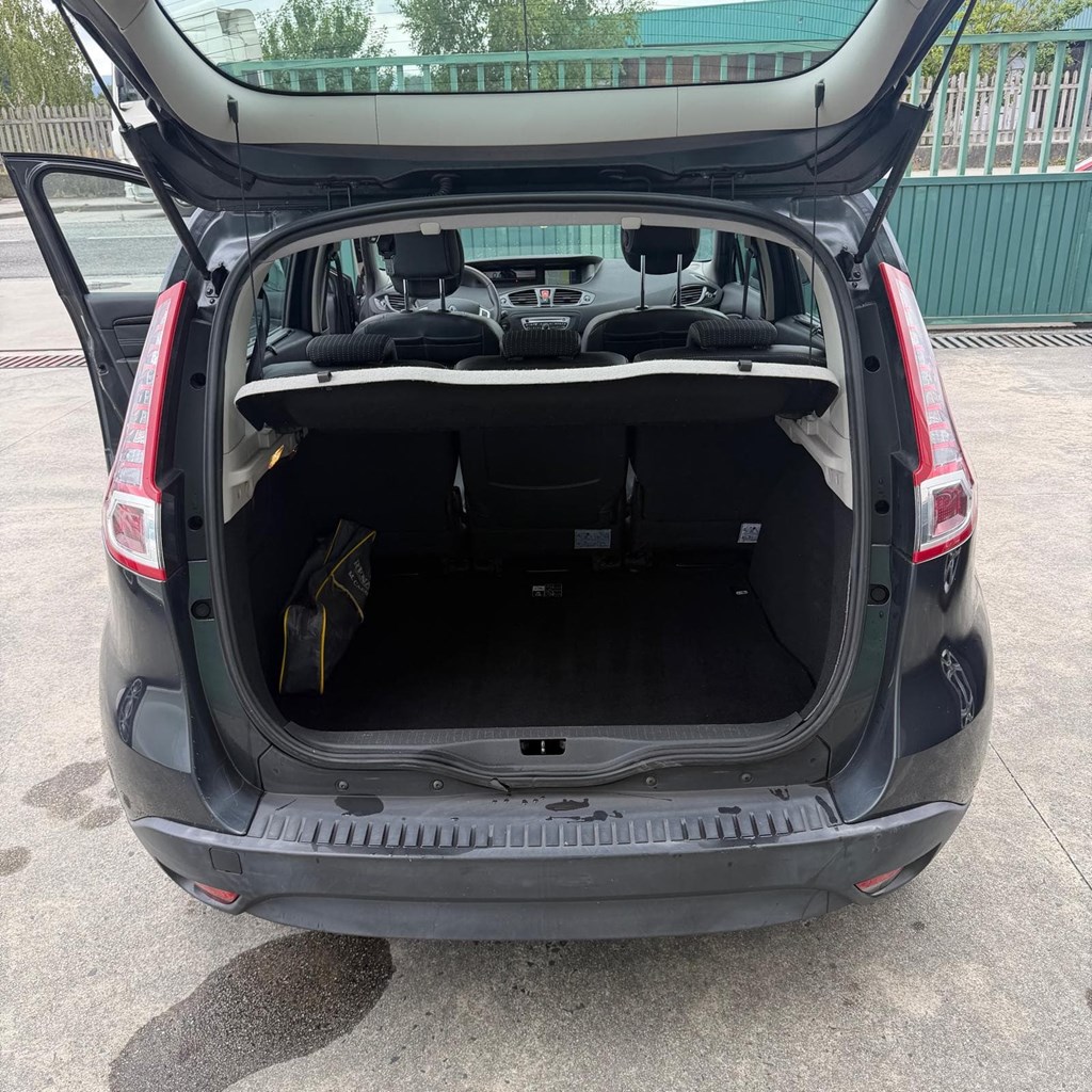 Foto 8 RENAULT SCENIC 1,5dCI 110cv 6vel. Dynamic