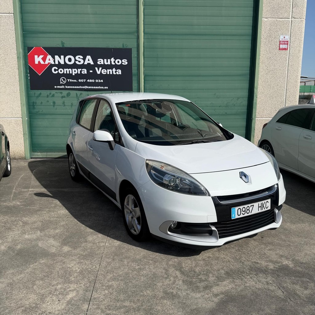 Foto 1 RENAULT SCENIC 1,5dCI 95cv