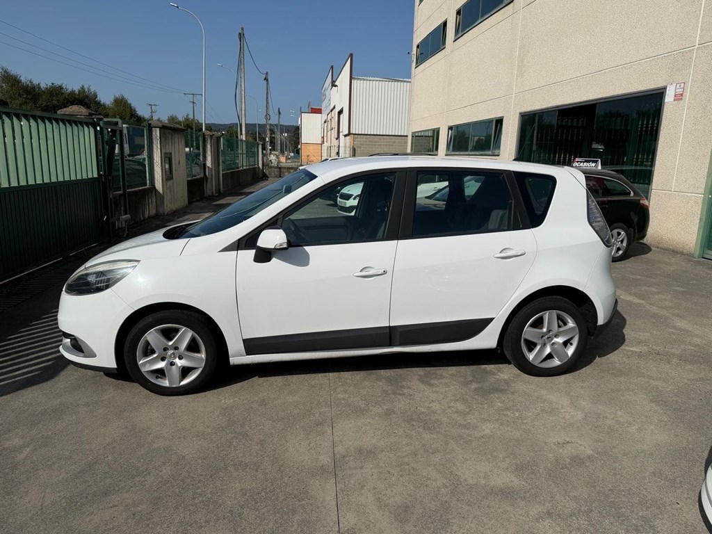 Foto 3 RENAULT SCENIC 1,5dCI 95cv
