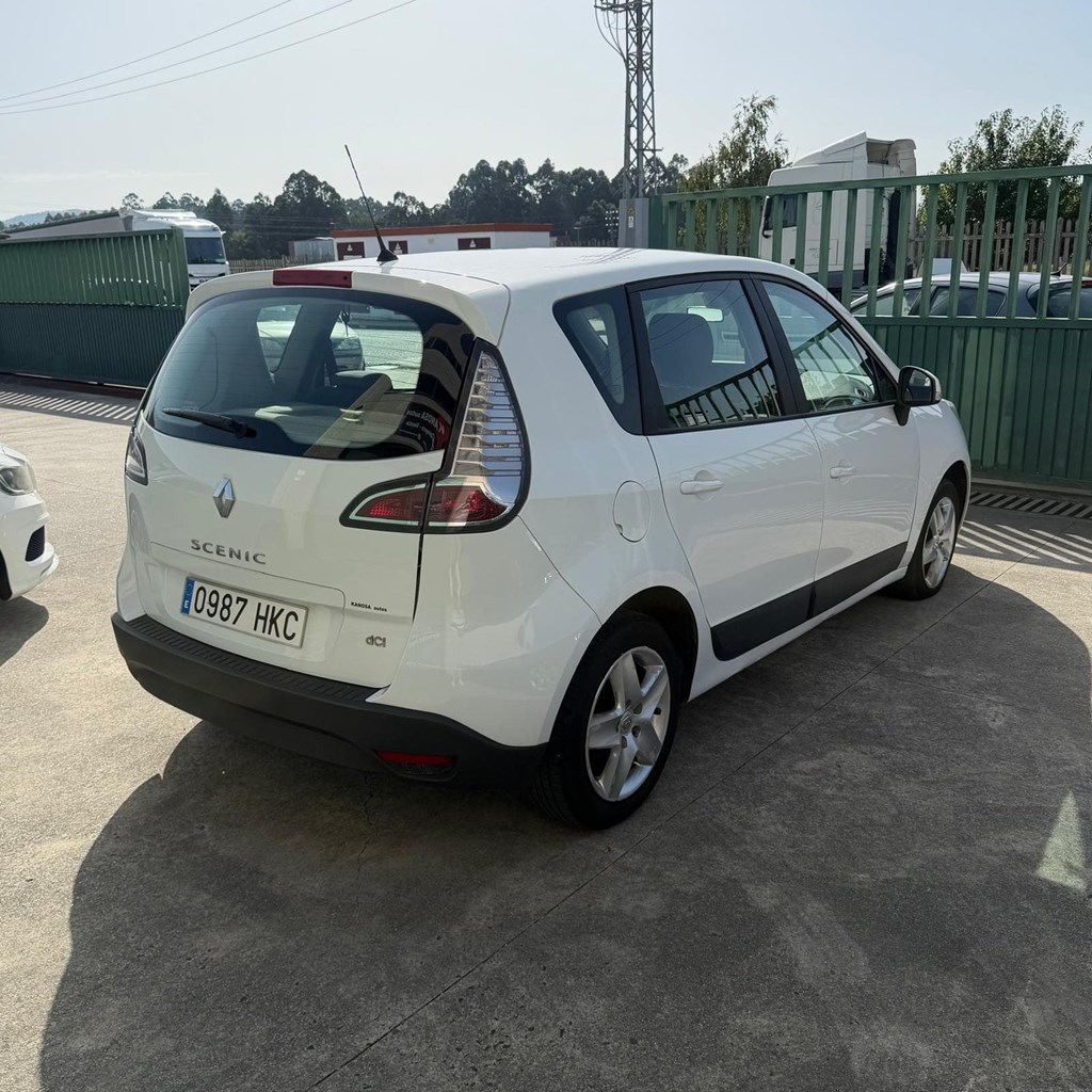 Foto 5 RENAULT SCENIC 1,5dCI 95cv