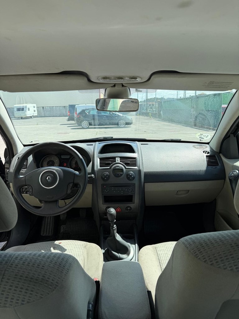 Foto 9 RENAULTMEGANE 1,5dCI 105 6vel. Grand Tour