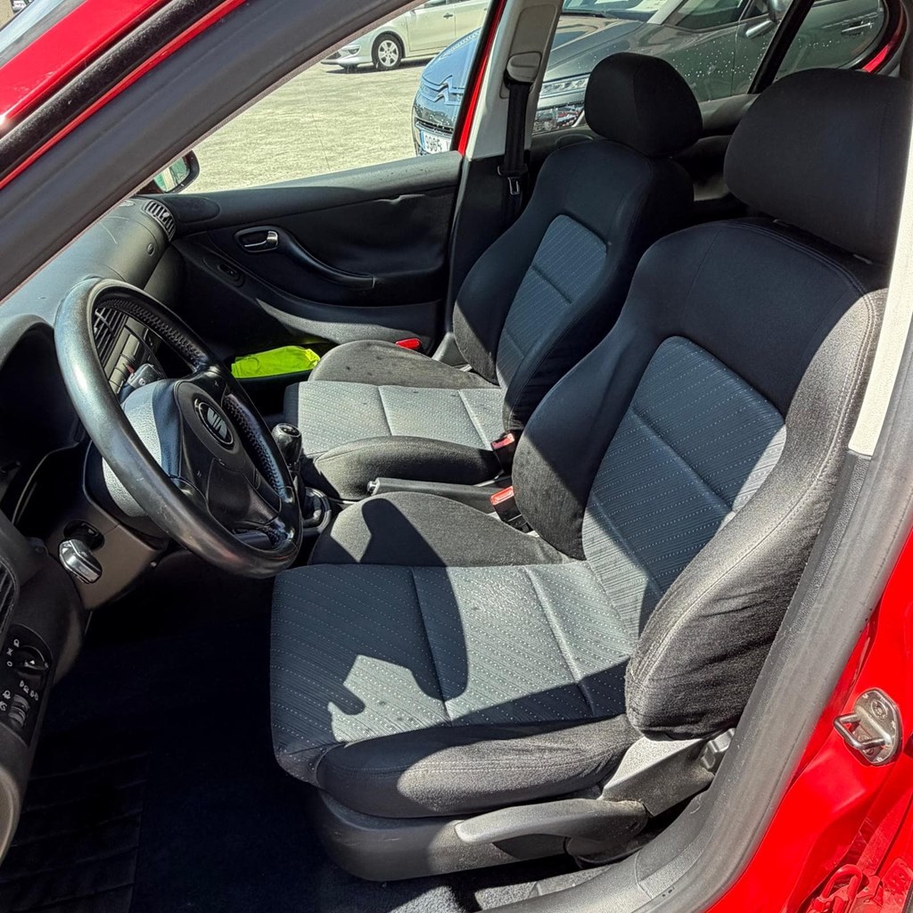 Foto 11 SEAT LEON 1.9TDI 110 SPORT