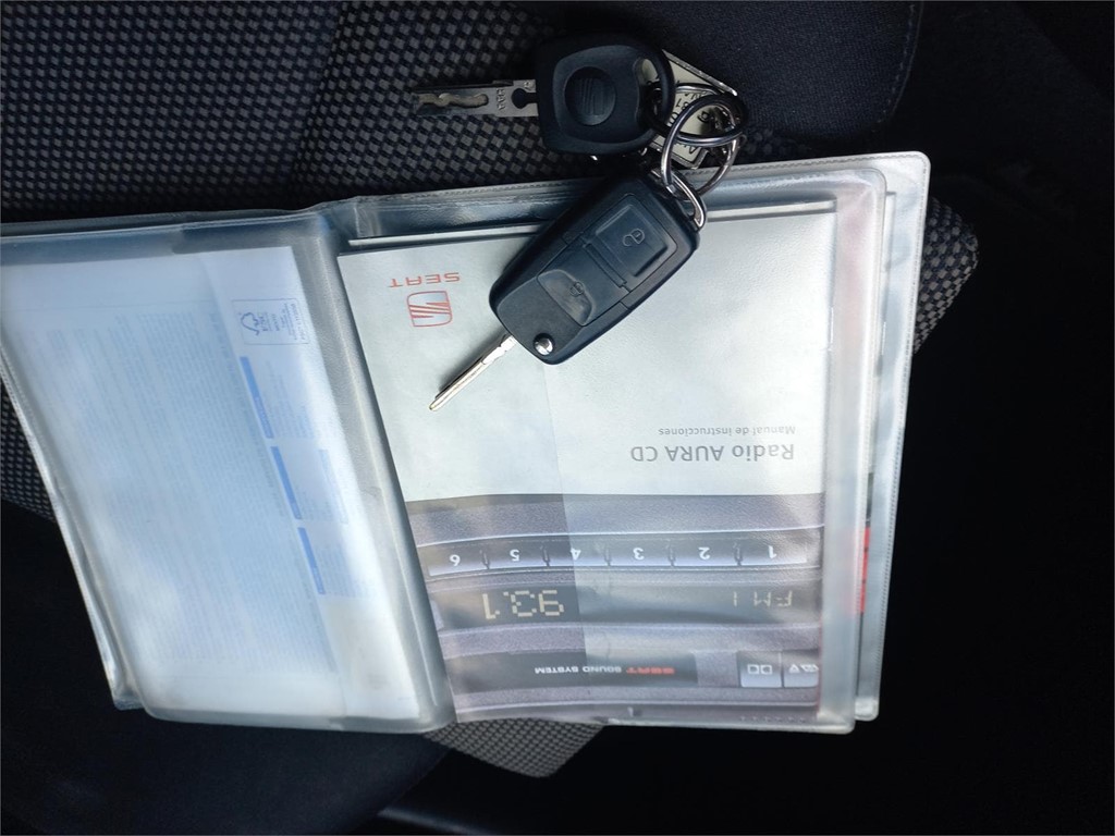 Foto 10 SEAT LEON 1,9TDI 110cv 5P