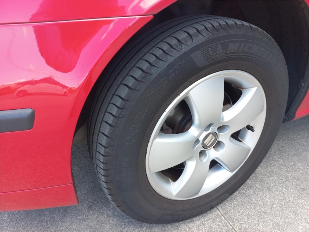 Foto 9 SEAT LEON 1,9TDI 110cv 5P