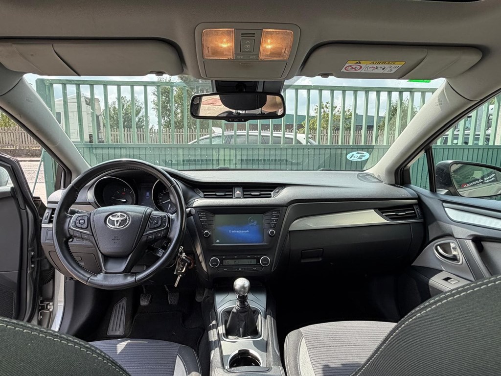 Foto 12 TOYOTA AVENSIS 2,0d D4D 150cv 6vel. SW