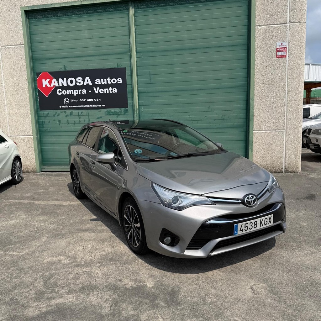 Foto 1 TOYOTA AVENSIS 2,0d D4D 150cv 6vel. SW