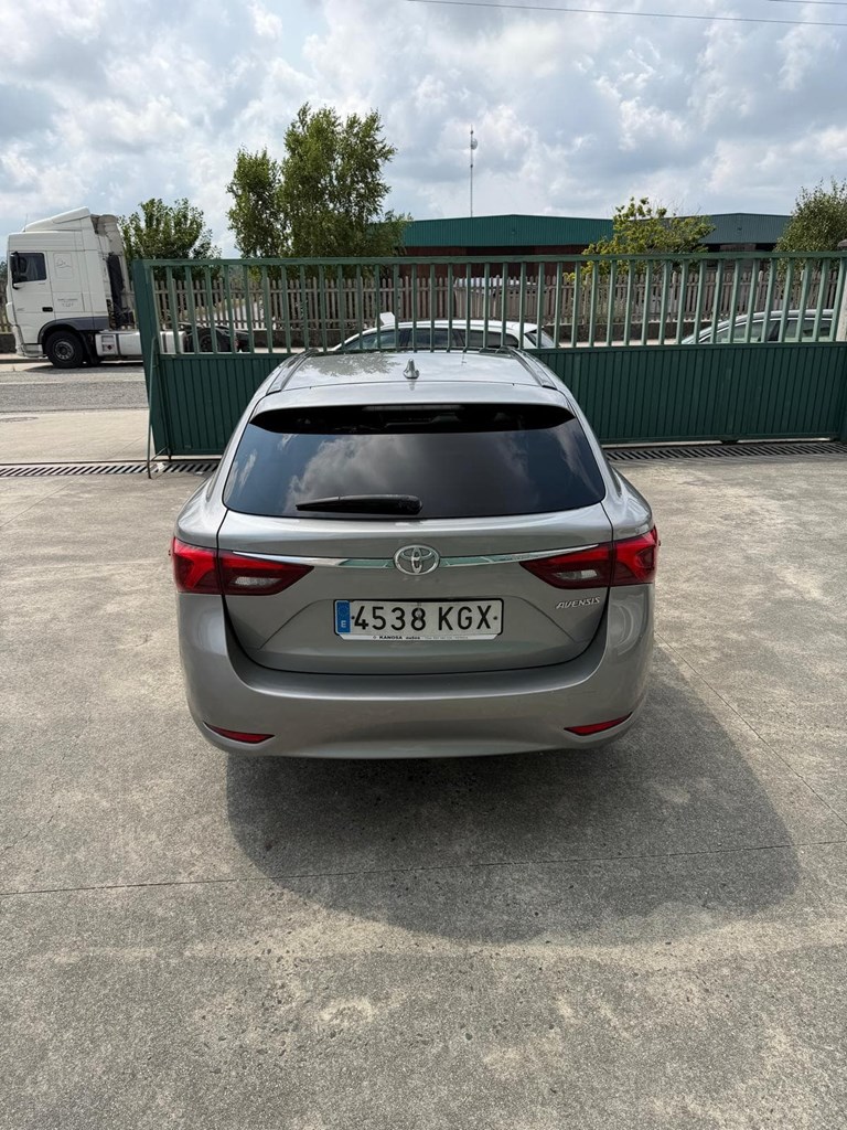 Foto 7 TOYOTA AVENSIS 2,0d D4D 150cv 6vel. SW