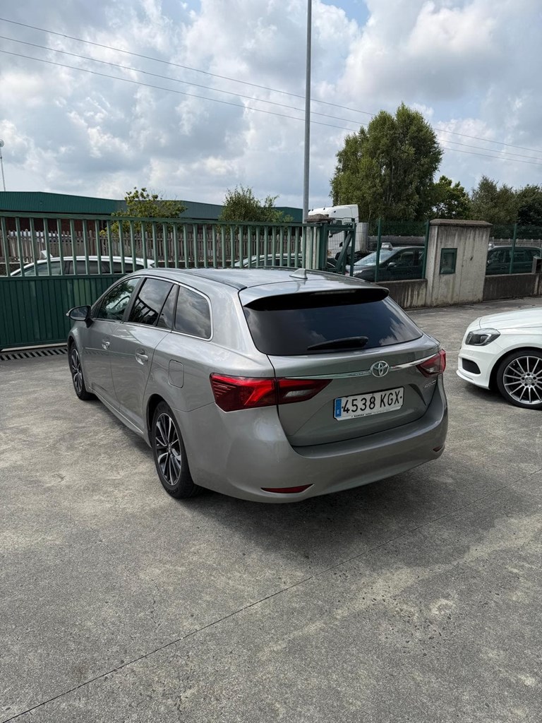 Foto 8 TOYOTA AVENSIS 2,0d D4D 150cv 6vel. SW