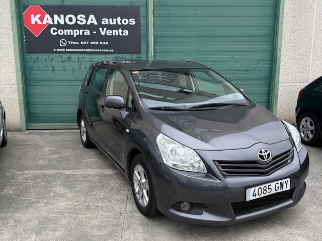 TOYOTA COROLLA VERSO 2,0d D4D 126cv