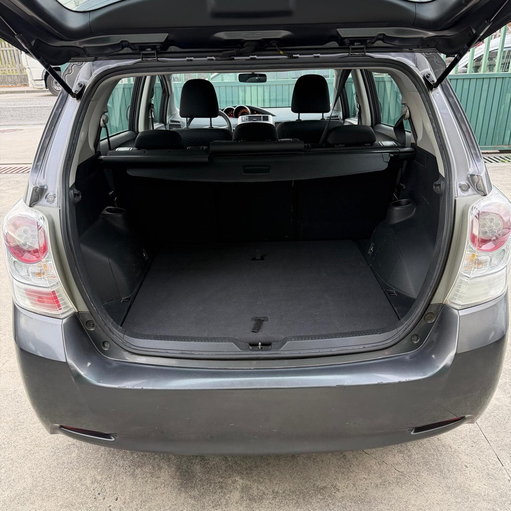 Foto 8 TOYOTA COROLLA VERSO 2,0d D4D 126cv