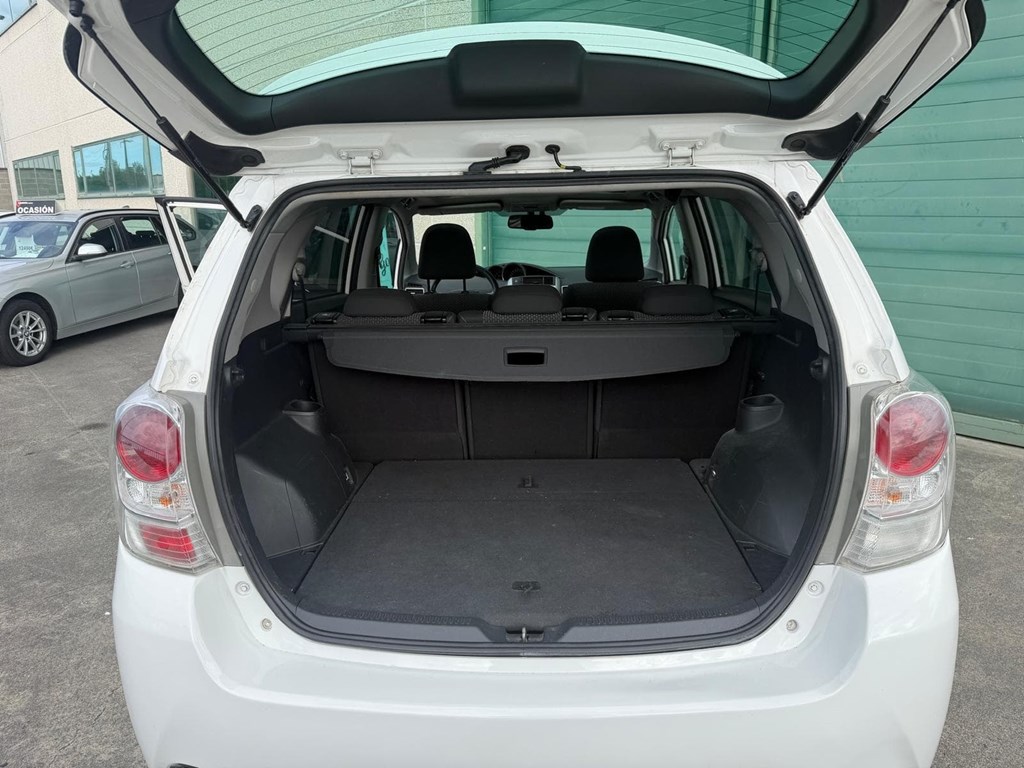 Foto 6 TOYOTA VERSO 2,Od D4D 124cv 5plazas Advance