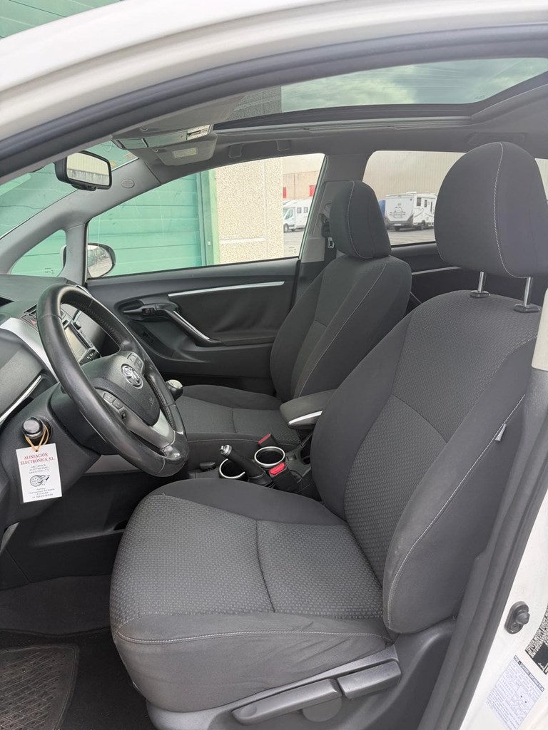 Foto 7 TOYOTA VERSO 2,Od D4D 124cv 5plazas Advance