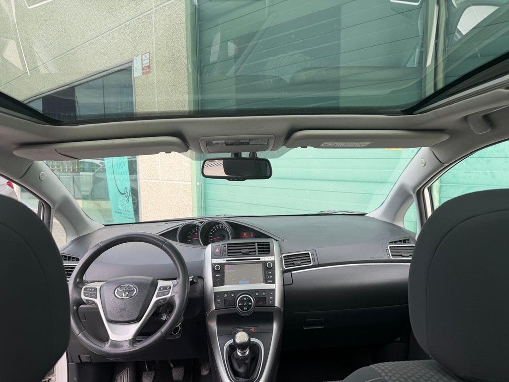 Foto 9 TOYOTA VERSO 2,Od D4D 124cv 5plazas Advance